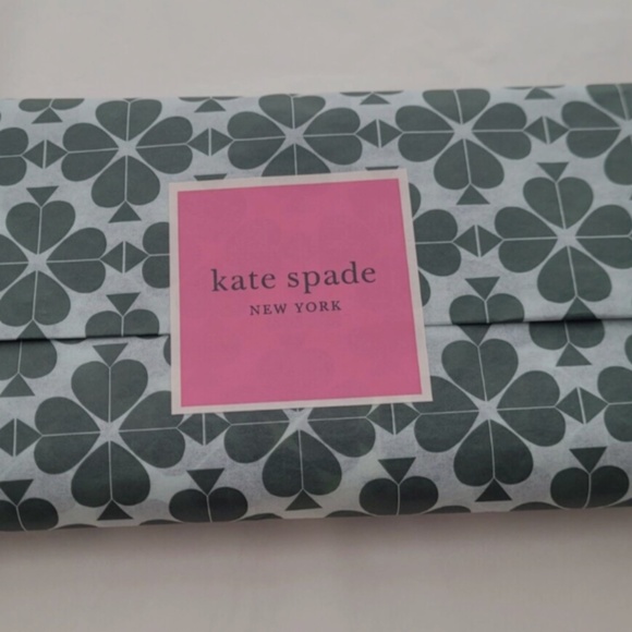 NEW Kate Spade Carey Large Quilted Leather Continental Wallet Parchment White - Picture 4 of 8